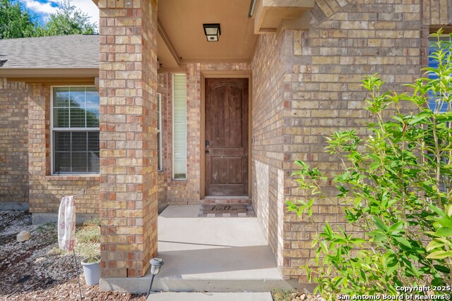 Listing photo id 1 for 206 Club View West