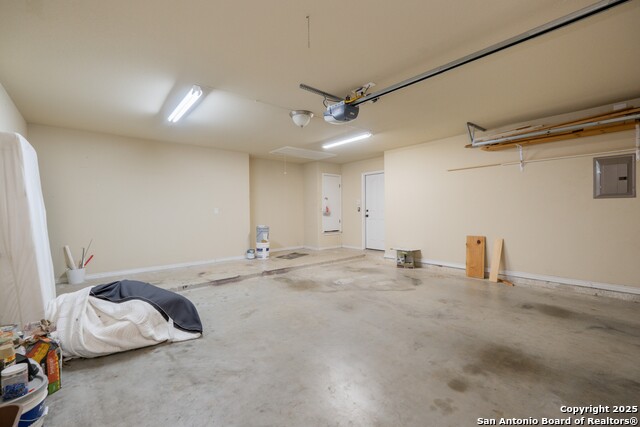 Listing photo id 32 for 206 Club View West