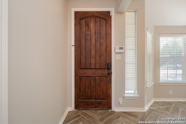 Listing photo id 2 for 206 Club View West