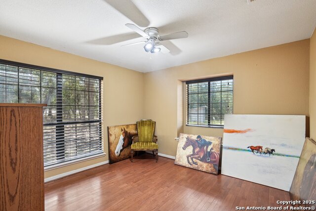 Listing photo id 16 for 1290 Hidden Oaks