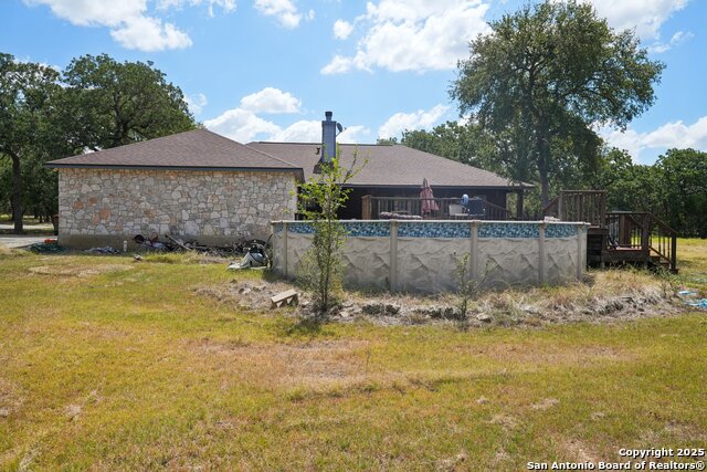 Listing photo id 24 for 1290 Hidden Oaks