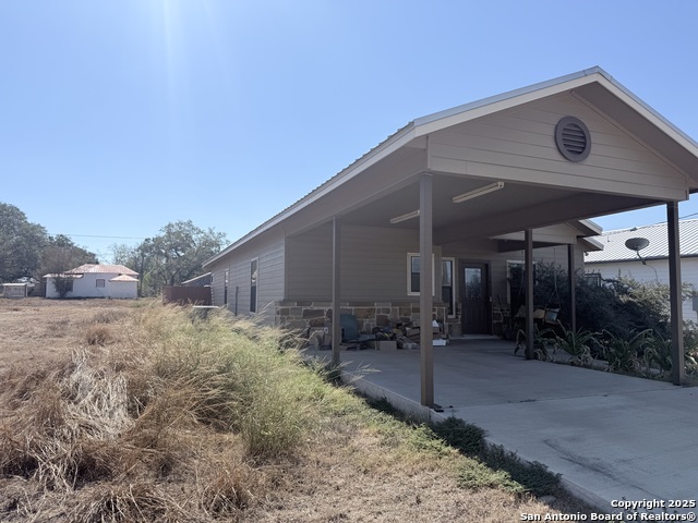 Details for 1104 Poplar , Jourdanton, TX 78026