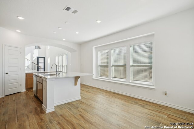 Listing photo id 11 for 10833 Coppola