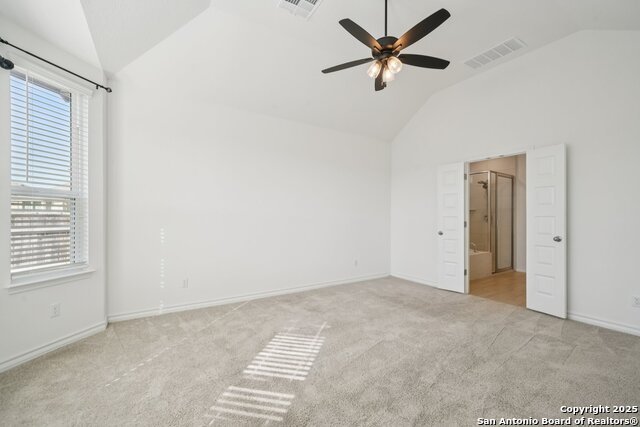 Listing photo id 17 for 10833 Coppola