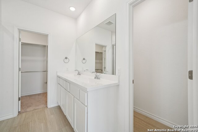 Listing photo id 19 for 10833 Coppola