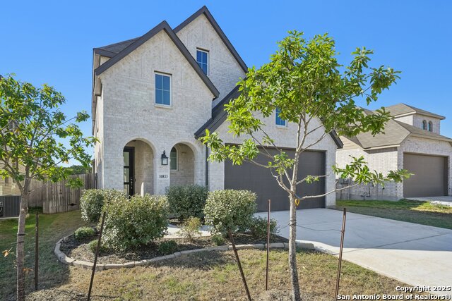 Listing photo id 1 for 10833 Coppola