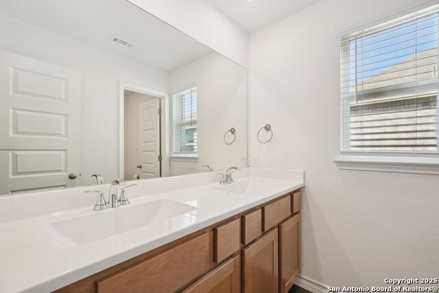 Listing photo id 28 for 10833 Coppola