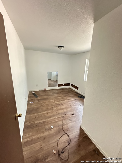 Image 10 of 13 For 10498 Hollowell Rd,