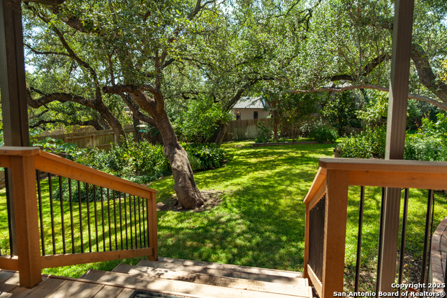 Listing photo id 37 for 2034 Encino Vista