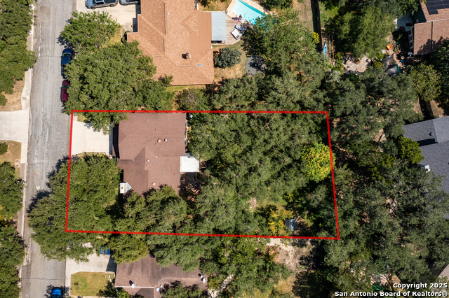 Listing photo id 44 for 2034 Encino Vista