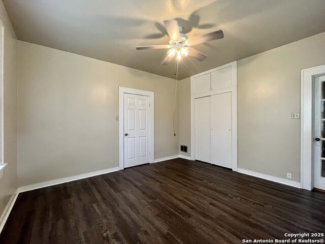 Image 18 of 35 For 124 Gifford St