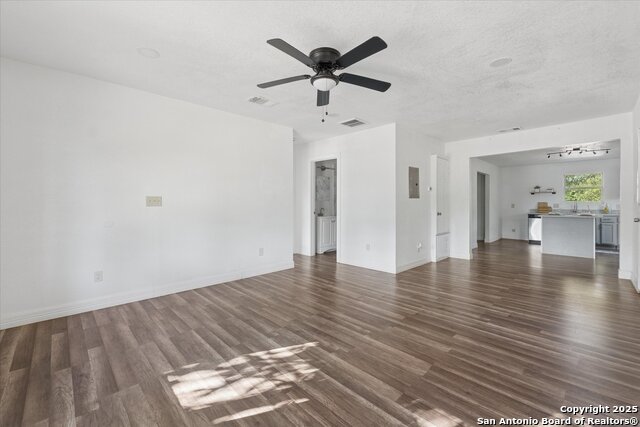 Image 4 of 13 For 2315 21st
