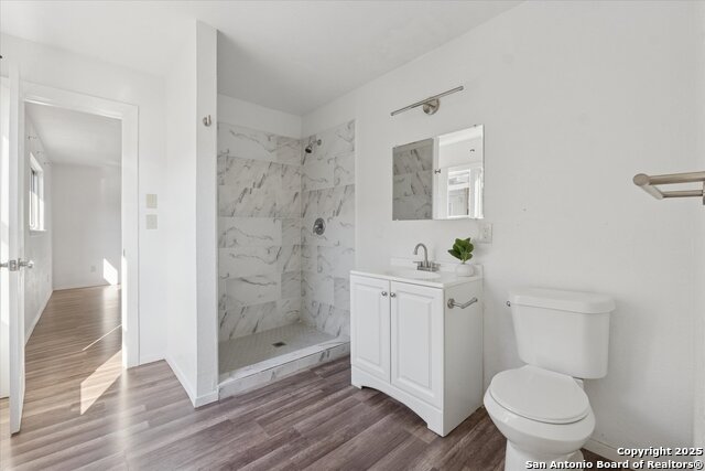 Image 6 of 13 For 2315 21st