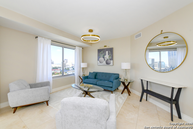 Image 12 of 64 For 215 Center St  1307