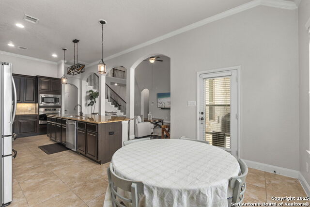 Image 16 of 37 For 5319 Anemone