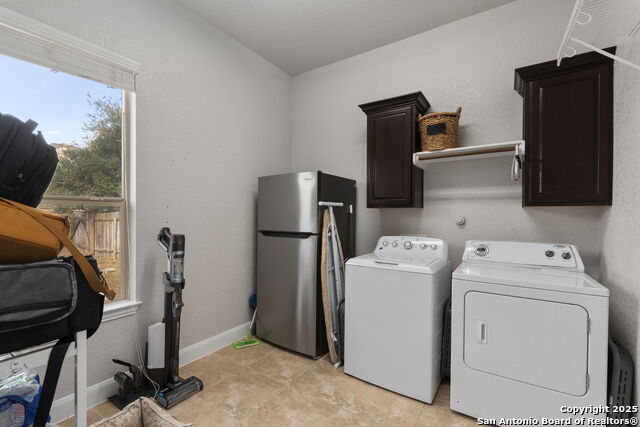 Image 32 of 37 For 5319 Anemone