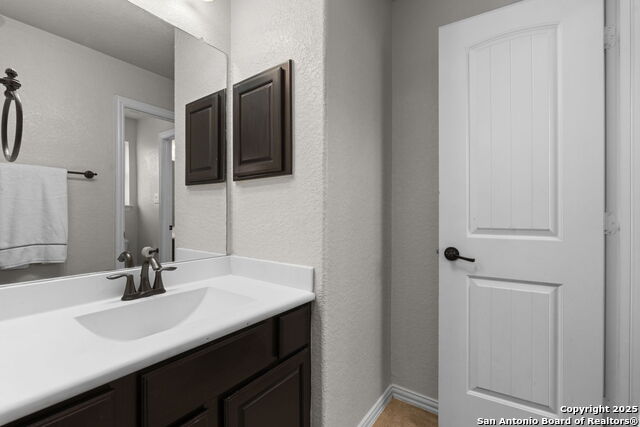 Image 33 of 37 For 5319 Anemone