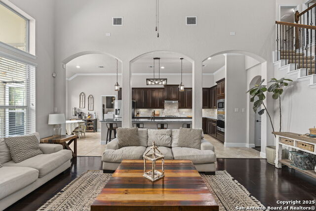 Image 9 of 37 For 5319 Anemone