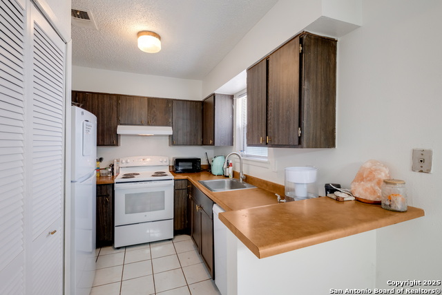 Image 6 of 18 For 923 Vance Jackson Rd  708