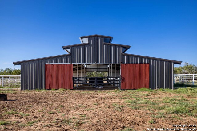 Listing photo id 3 for 444 County Road 748