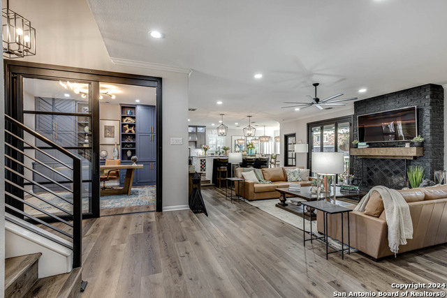 Image 11 of 48 For 806 Lari Dawn