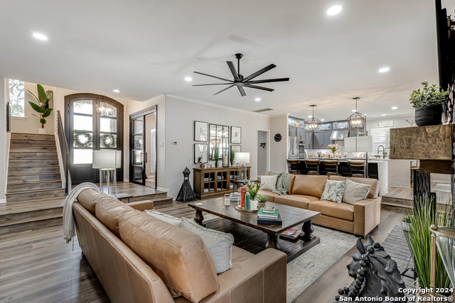 Image 13 of 48 For 806 Lari Dawn