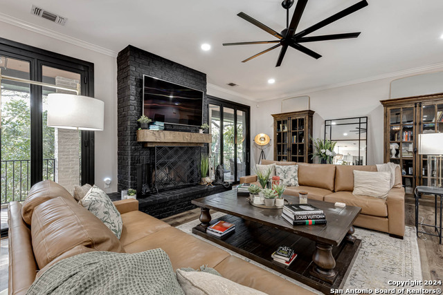 Image 14 of 48 For 806 Lari Dawn