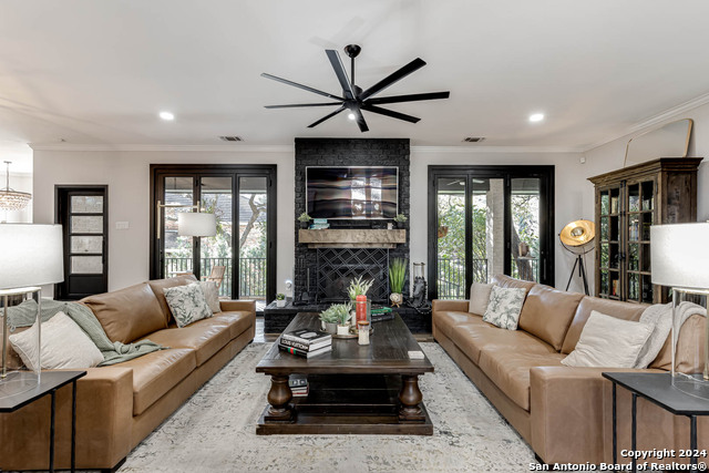 Image 18 of 48 For 806 Lari Dawn