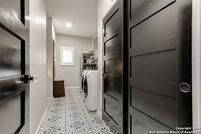 Image 27 of 48 For 806 Lari Dawn