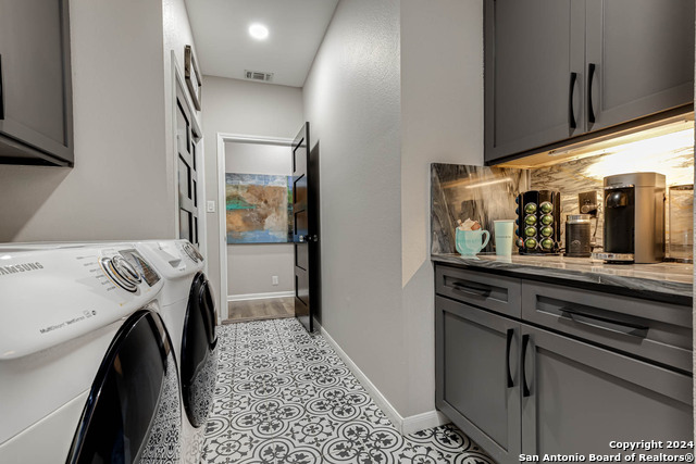 Image 28 of 48 For 806 Lari Dawn