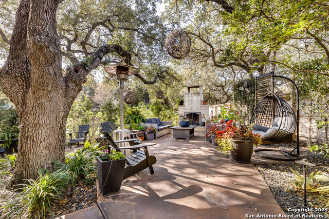 Image 43 of 48 For 806 Lari Dawn