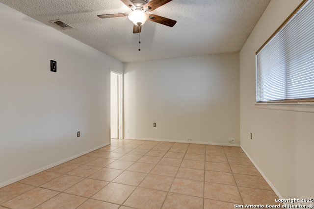 Image 8 of 23 For 5818 Brambletree