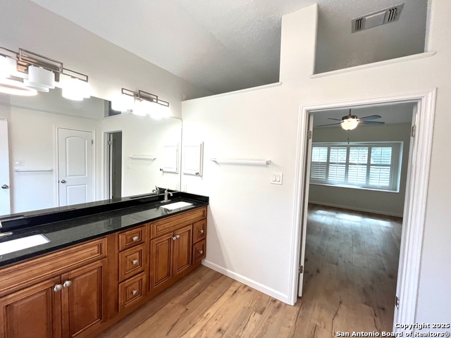 Listing photo id 13 for 3823 Sage Ridge