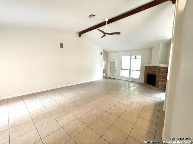 Listing photo id 3 for 3823 Sage Ridge