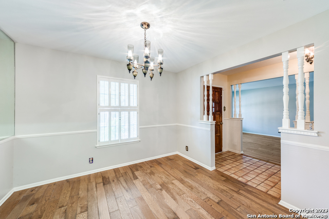 Listing photo id 1 for 3403 Prince George Dr