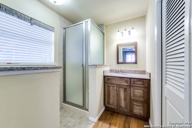 Listing photo id 6 for 3403 Prince George Dr