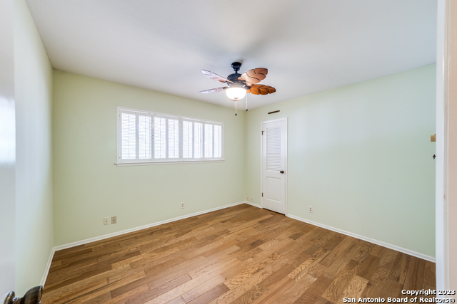 Listing photo id 7 for 3403 Prince George Dr
