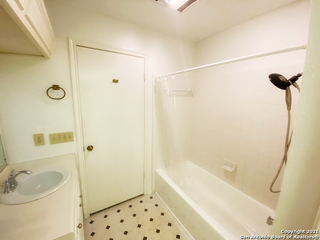 Image 14 of 15 For 7815 Broadway St  103a