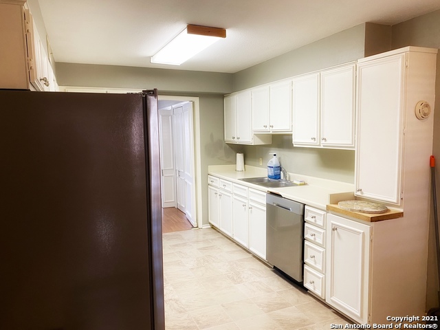 Image 7 of 15 For 7815 Broadway St  103a