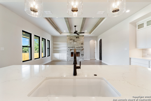 Listing photo id 13 for 278 Allen Ave