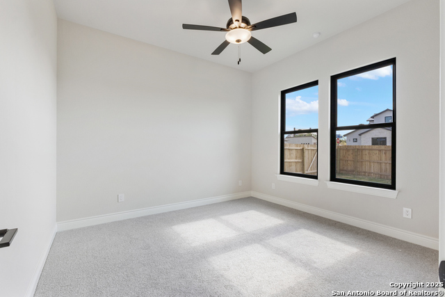 Listing photo id 19 for 278 Allen Ave