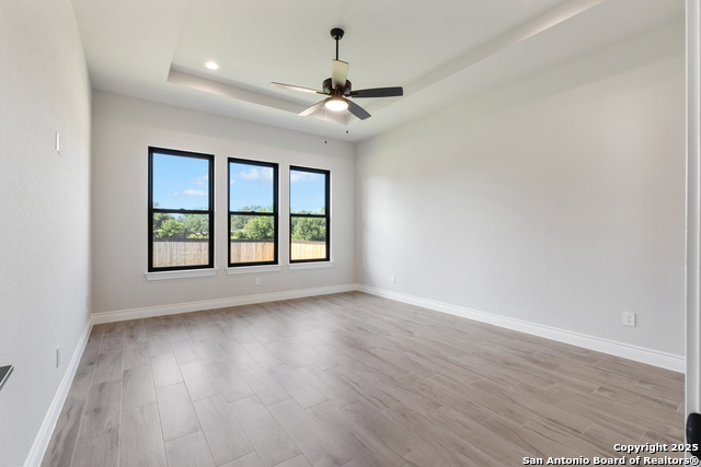 Listing photo id 24 for 278 Allen Ave