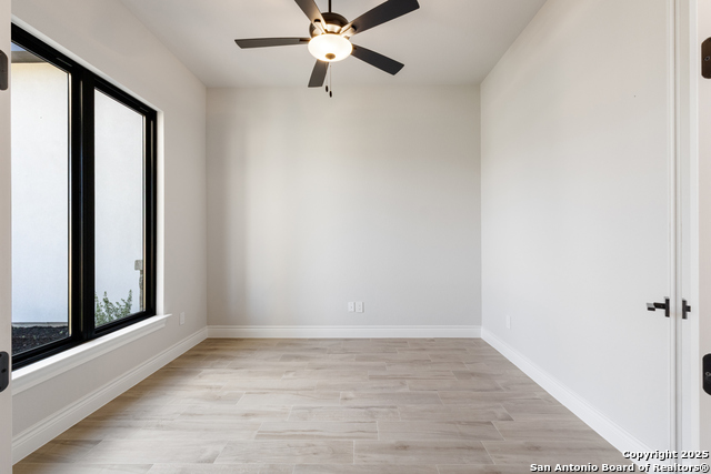 Listing photo id 4 for 278 Allen Ave