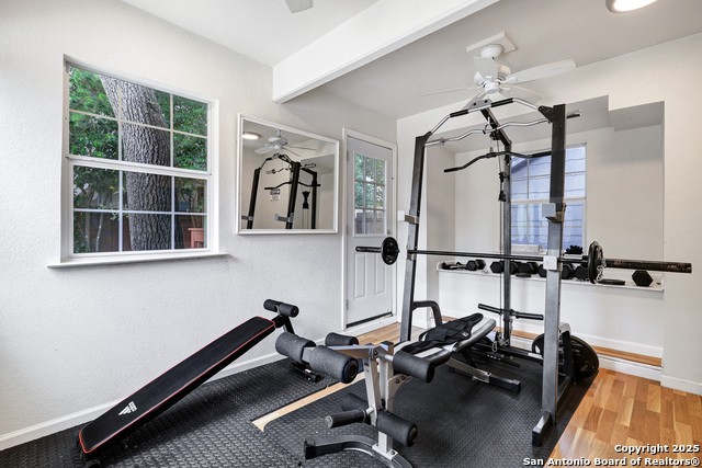 Image 30 of 36 For 13319 Stairock