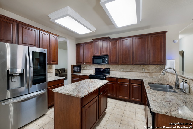 Image 5 of 26 For 17211 Eldon Rock