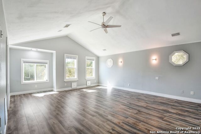 Image 18 of 37 For 2731 Stone Edge St