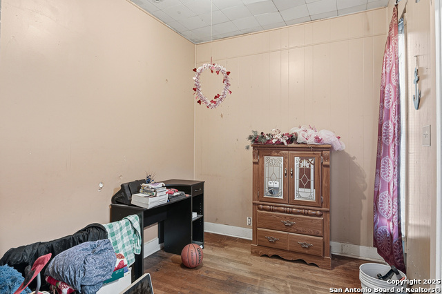 Image 16 of 18 For 613&615 Court E