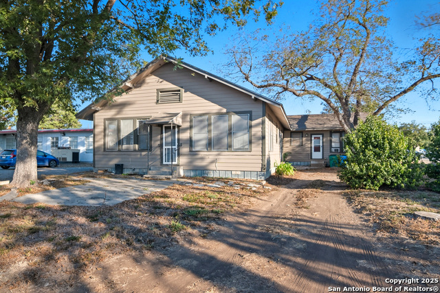 Image 4 of 18 For 613&615 Court E