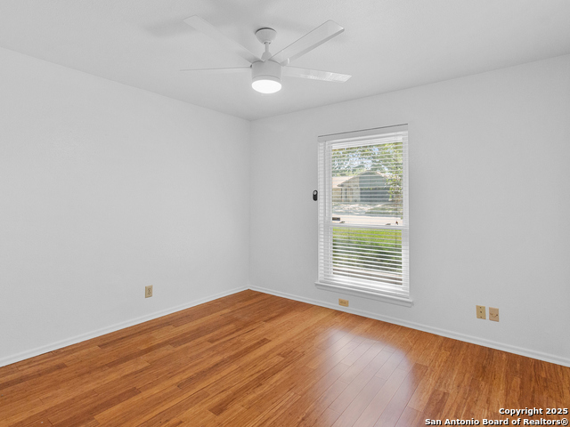 Image 9 of 16 For 13851 Brook Hollow