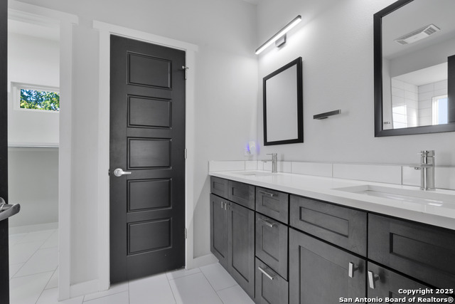 Image 11 of 23 For 121 Alabama St.